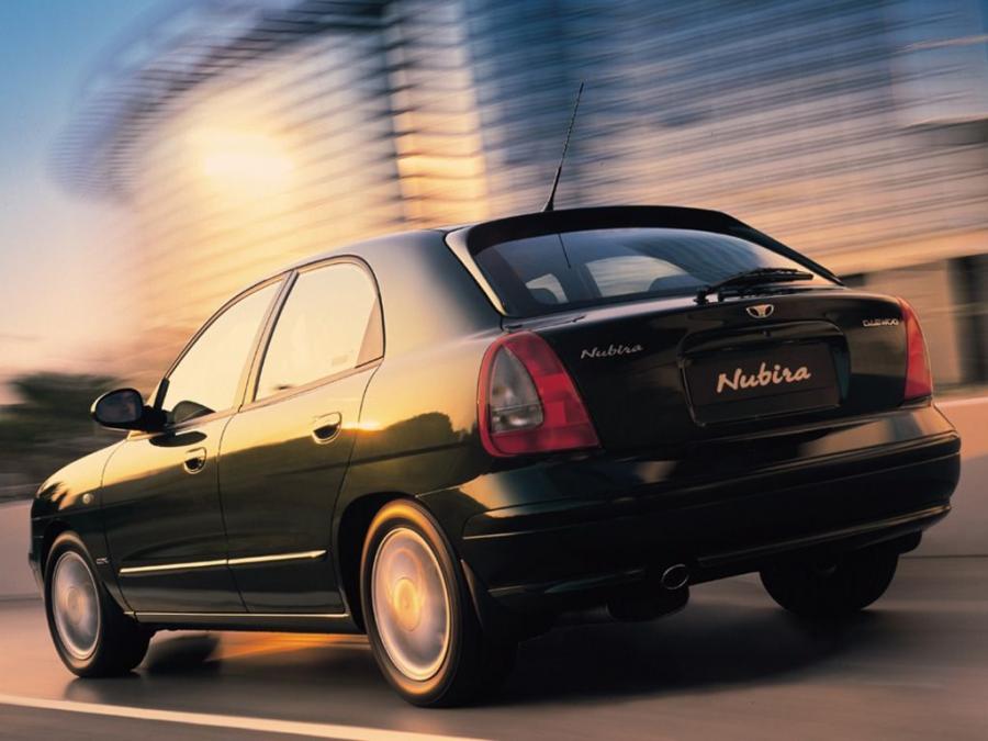  Daewoo Nubira Hatchback 1999 года  (фото 2 из 2)